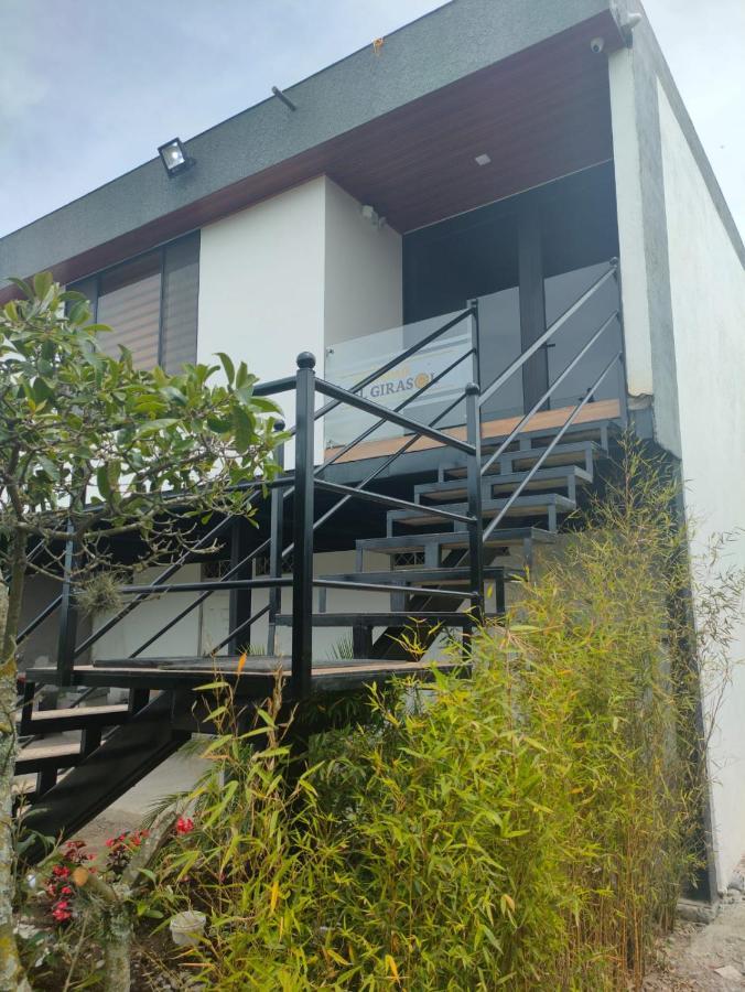 Hospedaje El Girasol Tababela Quito Eksteriør bilde